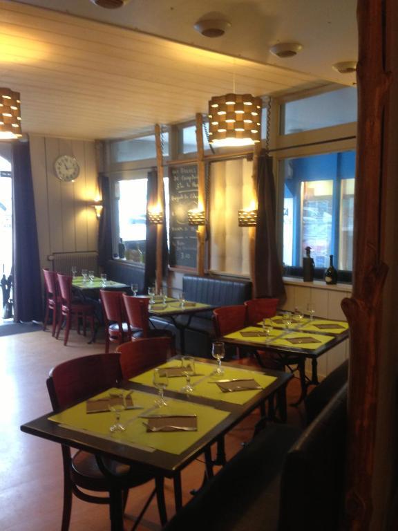 Hotel La Tour D'Auvergne Pont-lʼAbbé Pokoj fotografie