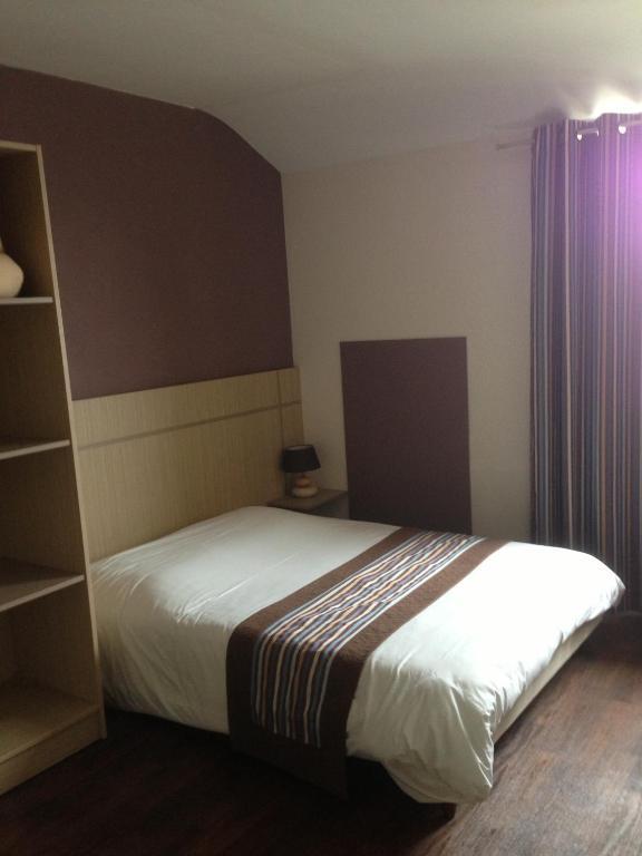 Hotel La Tour D'Auvergne Pont-lʼAbbé Pokoj fotografie